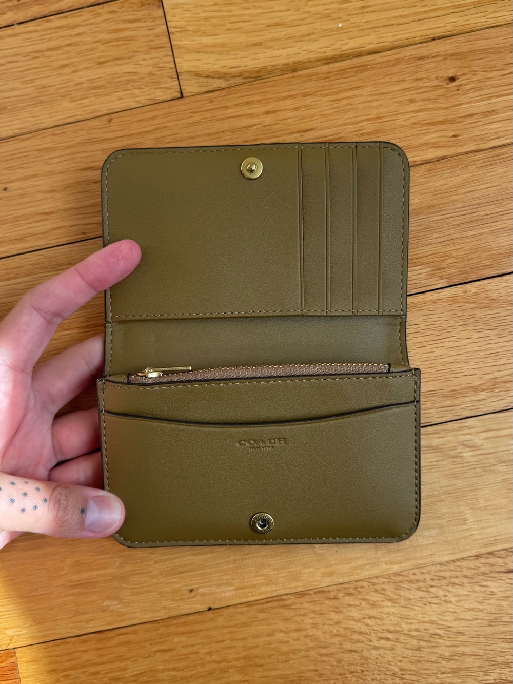Coach Essential Slim Wallet/Card Case - Picture 4 of 8